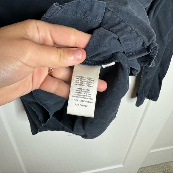 Anthropologie Cloth & Stone Navy Blue Frayed Edges Button Down Shirt Size XS - Picture 3 of 5